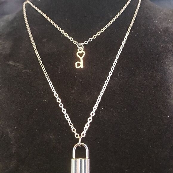 WHITE GOLD PLATED HEART KEY LOCK UNISEX PENDANT NECKLACE WITH INSPIRATIONAL CARD - Picture 8 of 9